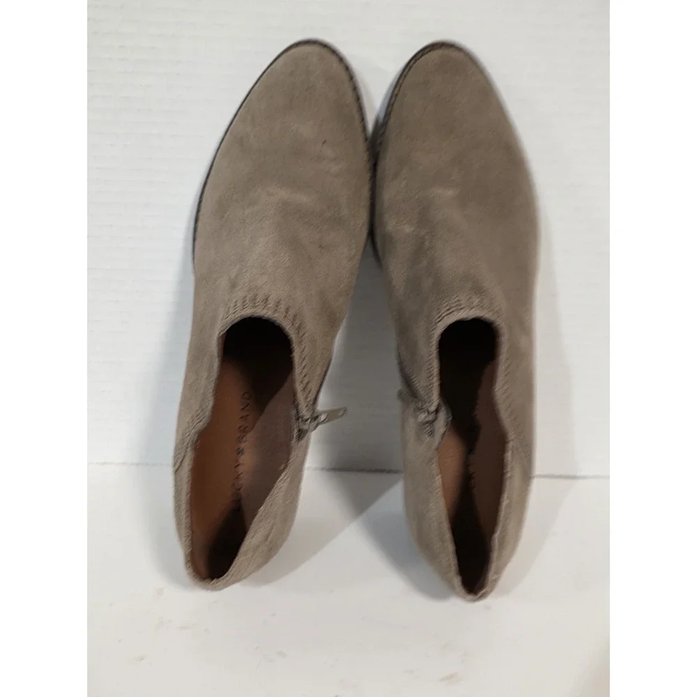 Lucky Brand Barough Ankle Boots Womens Sz 10 Brown Suede Beige Booties Side Zip